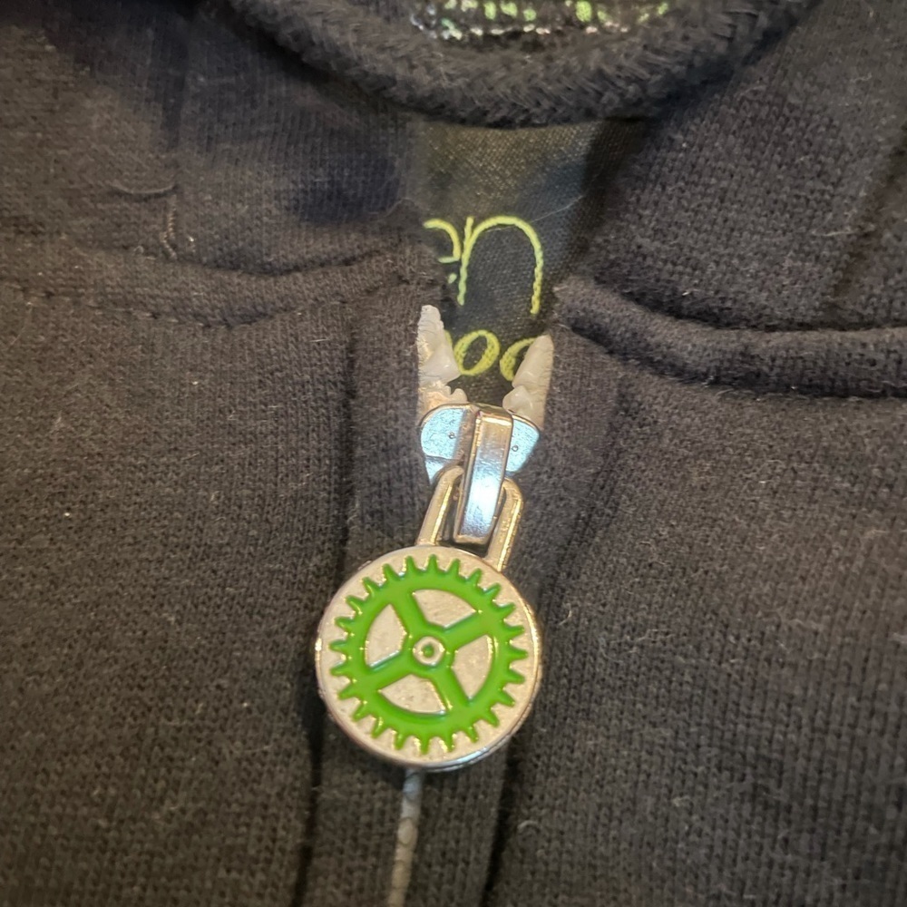 Wicked Broadway 🎭 🧙‍♀️ ⚙️ sweatshirt S - Picture 2 of 5